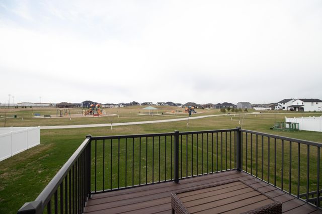 6877 17th Street S, Fargo, ND 58104