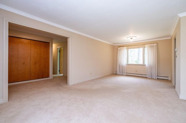 2800 Tewksbury Drive, Troy, MI 48098