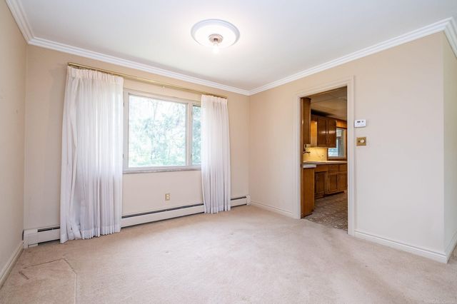 2800 Tewksbury Drive, Troy, MI 48098