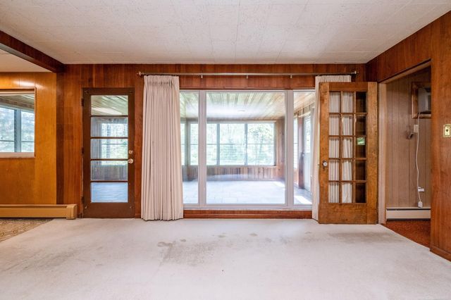 2800 Tewksbury Drive, Troy, MI 48098