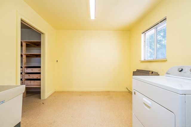 2800 Tewksbury Drive, Troy, MI 48098