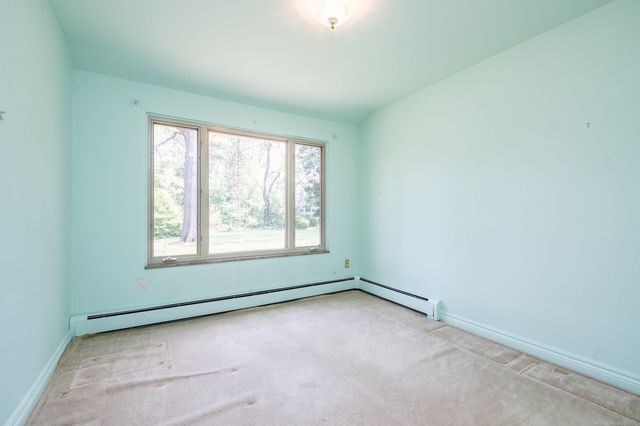 2800 Tewksbury Drive, Troy, MI 48098