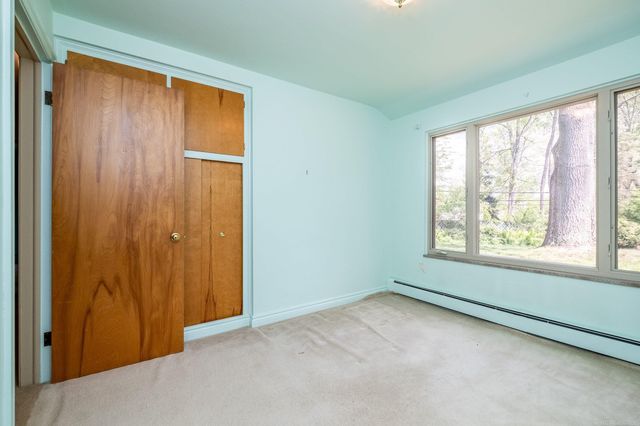 2800 Tewksbury Drive, Troy, MI 48098