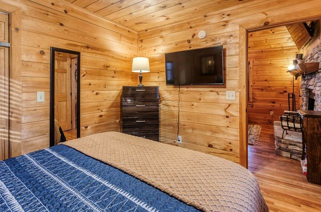 84 Luke Lane, Mineral Bluff, GA 30559