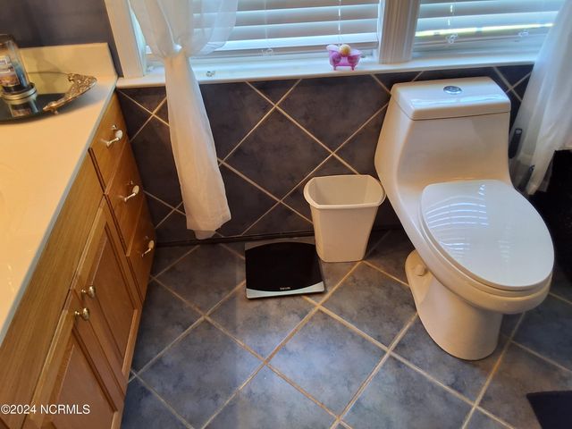 707 Blue Jean Road, Whiteville, NC 28472