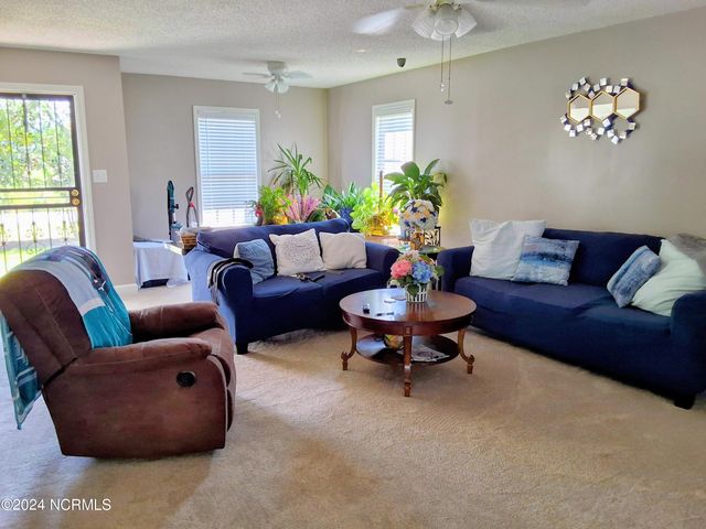 707 Blue Jean Road, Whiteville, NC 28472