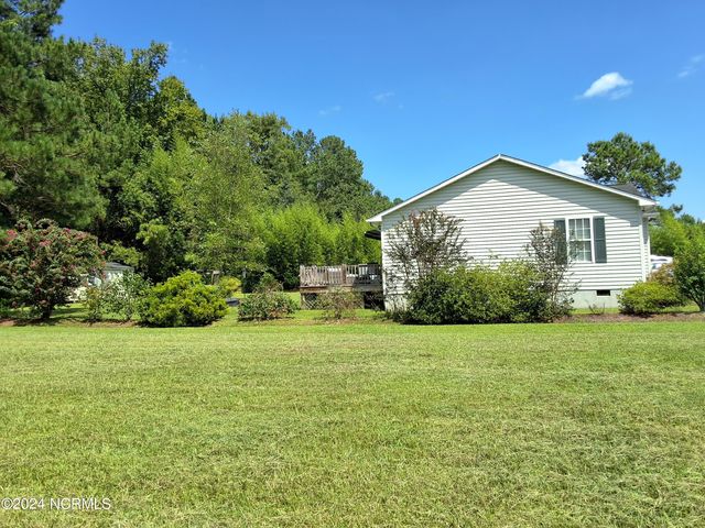 707 Blue Jean Road, Whiteville, NC 28472