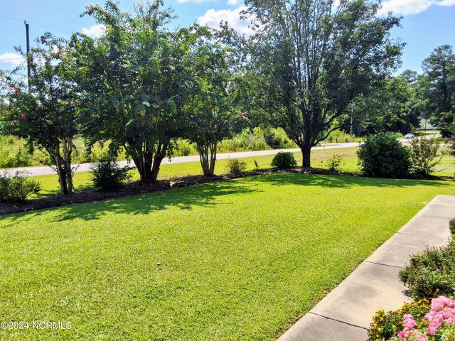 707 Blue Jean Road, Whiteville, NC 28472