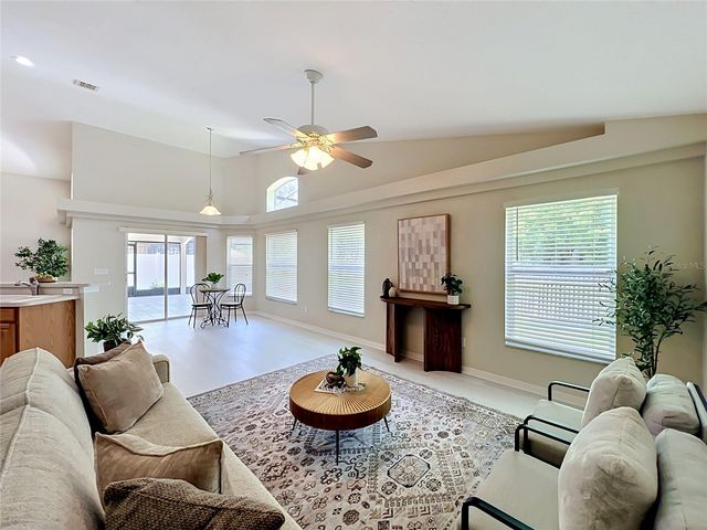 527 CANARY ISLAND COURT, Orlando, FL 32828