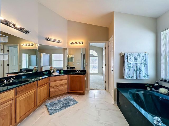 527 CANARY ISLAND COURT, Orlando, FL 32828