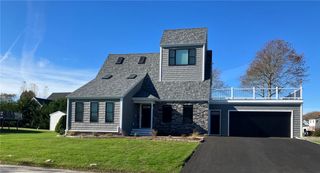 2 Bristol Road, Narragansett, RI 02882