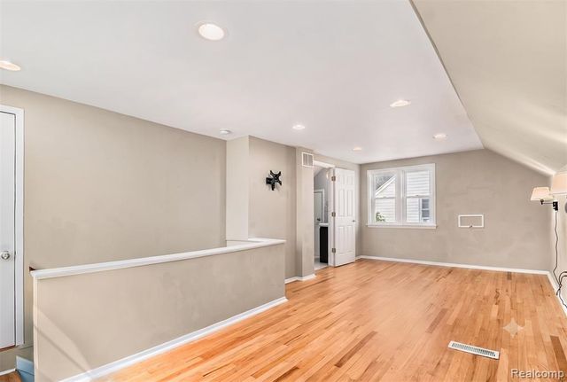 633 N Dorchester Road, Royal Oak, MI 48067