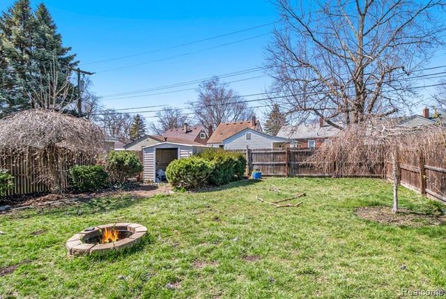 633 N Dorchester Road, Royal Oak, MI 48067
