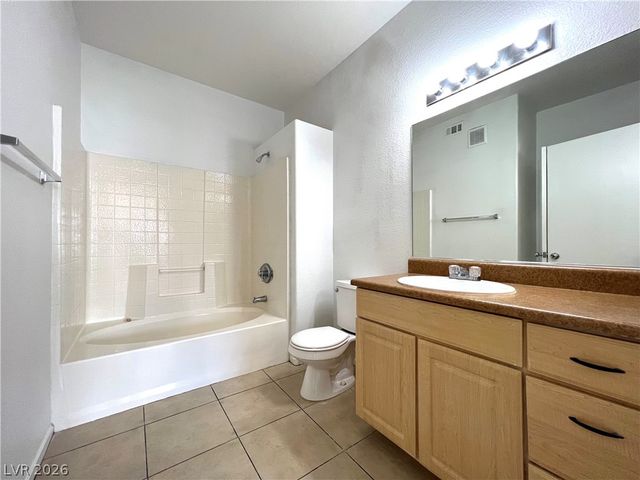 8250 North Grand Canyon Drive 2018, Las Vegas, NV 89166