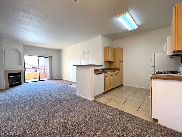 8250 North Grand Canyon Drive 2018, Las Vegas, NV 89166