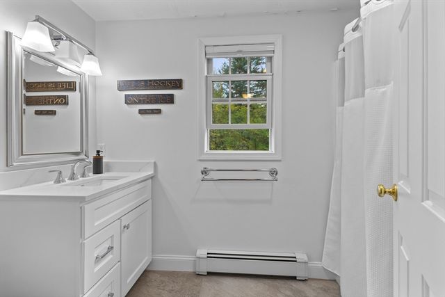 59 Stoney Hill Rd, Shrewsbury, MA 01545