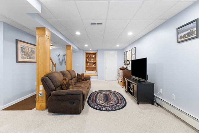 59 Stoney Hill Rd, Shrewsbury, MA 01545