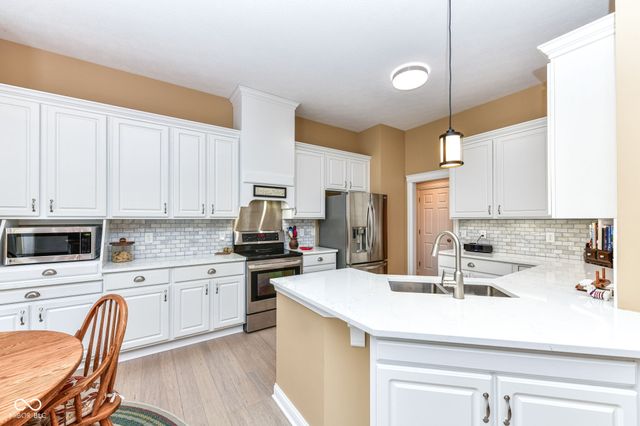 11319 Whitewater Way, Fishers, IN 46037