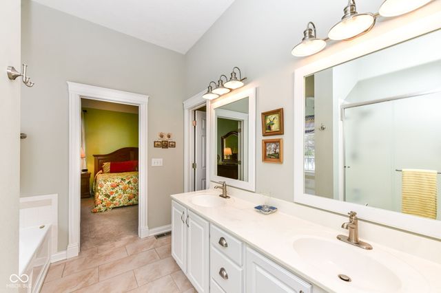 11319 Whitewater Way, Fishers, IN 46037