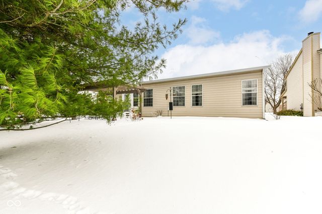 11319 Whitewater Way, Fishers, IN 46037