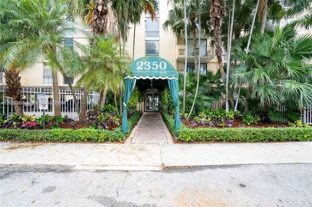 2350 NE 135th St 403, North Miami, FL 33181