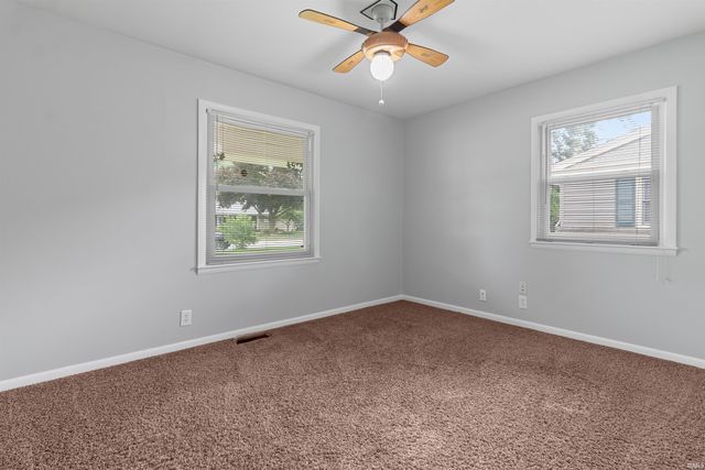 210 E North E Street, Gas City, IN 46933