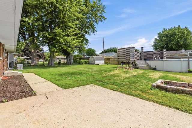 210 E North E Street, Gas City, IN 46933