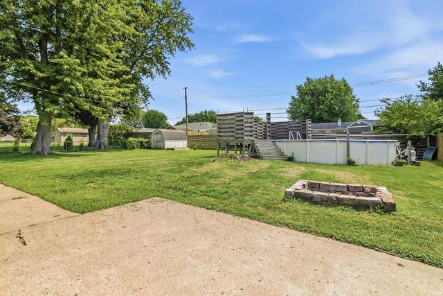 210 E North E Street, Gas City, IN 46933