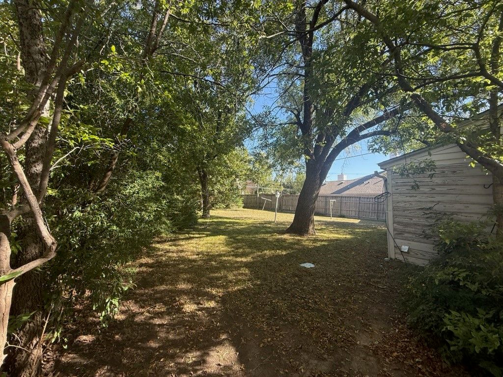 9420 Thornberry Lane L, Dallas, TX 75220