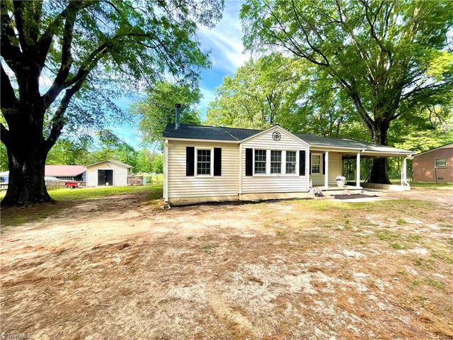 9775 Nc Highway 700, Pelham, NC 27311