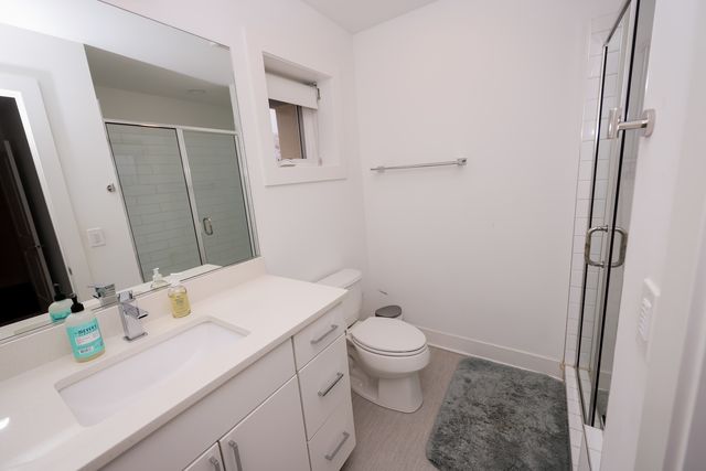 32 N Acacia Drive, Hawthorn Woods, IL 60047