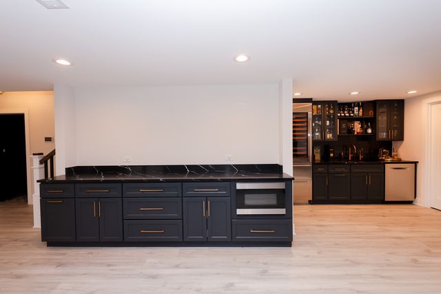 32 N Acacia Drive, Hawthorn Woods, IL 60047