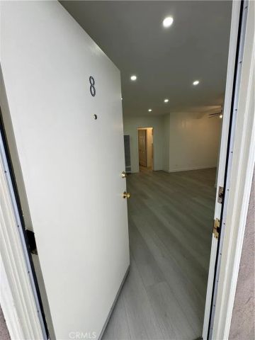 580 W Stocker Street 8, Glendale, CA 91202