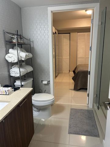 5252 NW 85th Ave 706, Doral, FL 33166