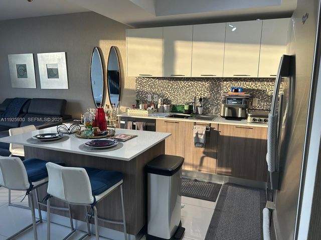 5252 NW 85th Ave 706, Doral, FL 33166