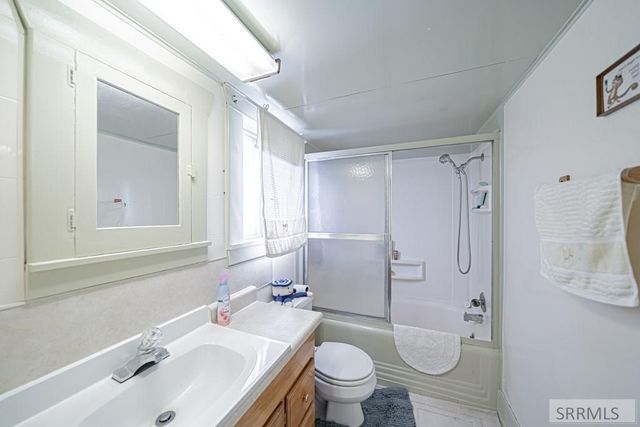 410 N Park Avenue, Shelley, ID 83274