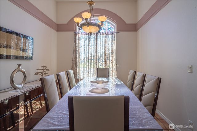 4560 Bluff Drive NE, Moses Lake, WA 98837