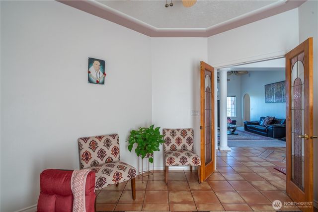 4560 Bluff Drive NE, Moses Lake, WA 98837