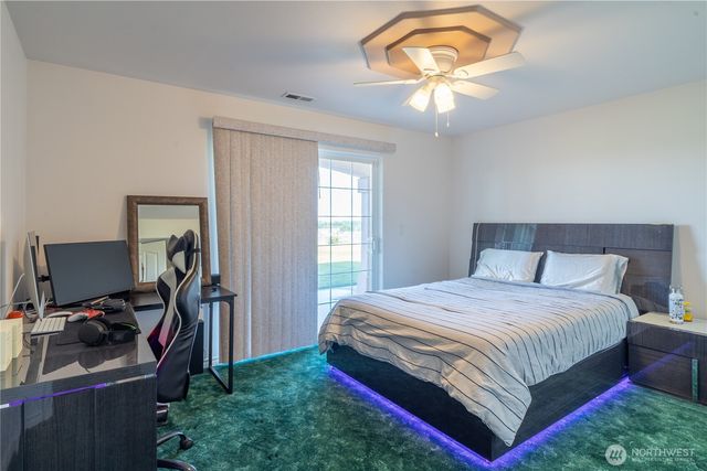 4560 Bluff Drive NE, Moses Lake, WA 98837