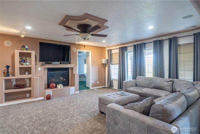4560 Bluff Drive NE, Moses Lake, WA 98837