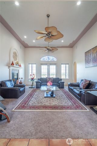 4560 Bluff Drive NE, Moses Lake, WA 98837