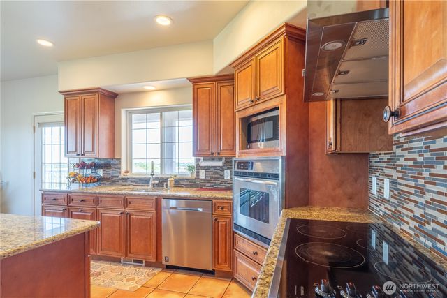 4560 Bluff Drive NE, Moses Lake, WA 98837