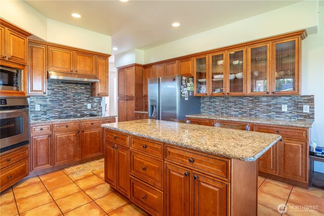 4560 Bluff Drive NE, Moses Lake, WA 98837