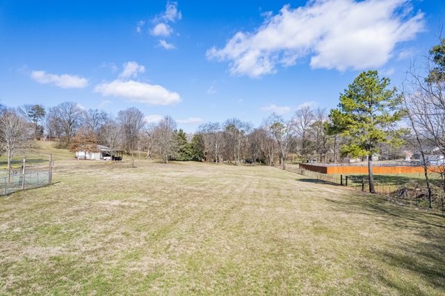 108 North Hardin Drive, Columbia, TN 38401