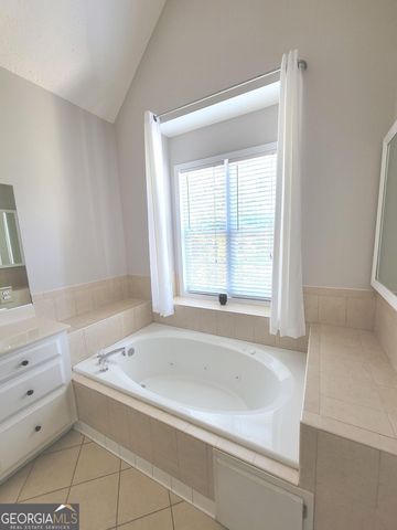 190 Baywatch Circle, Fayetteville, GA 30215