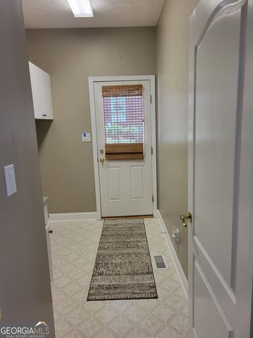 190 Baywatch Circle, Fayetteville, GA 30215