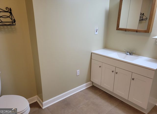 190 Baywatch Circle, Fayetteville, GA 30215