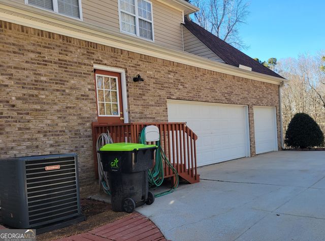 190 Baywatch Circle, Fayetteville, GA 30215
