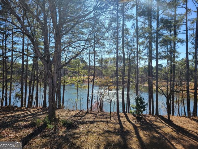 190 Baywatch Circle, Fayetteville, GA 30215
