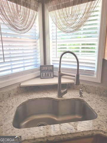 190 Baywatch Circle, Fayetteville, GA 30215